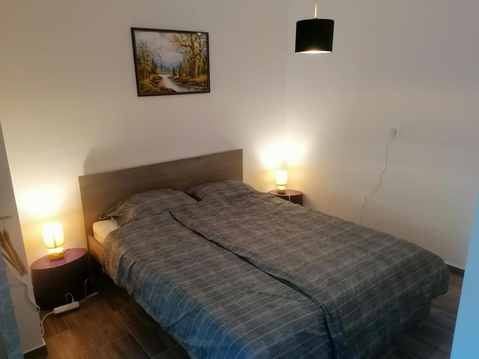 Zagreb 2 Botanical Garden Budget Apartment מראה חיצוני תמונה